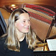 Die Pianistin Alena Cherny