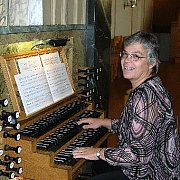 Organistin Dora Wenger