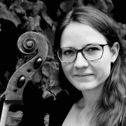 Therese Hauser, Cellistin